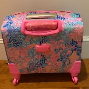 - Roller Carry On Lilly Pulitzer New